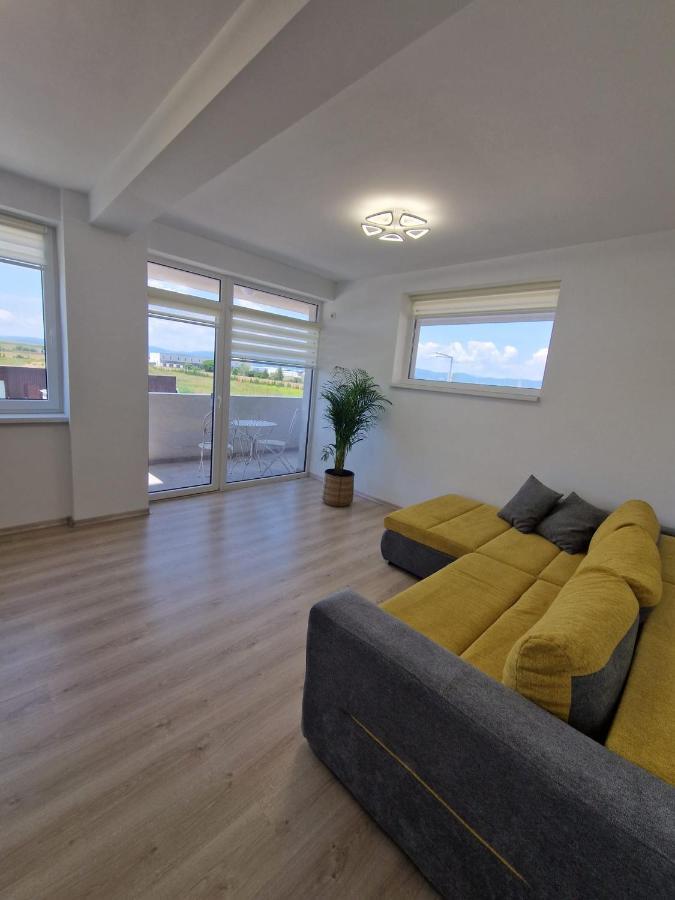San Casa Apartment Себеш Экстерьер фото